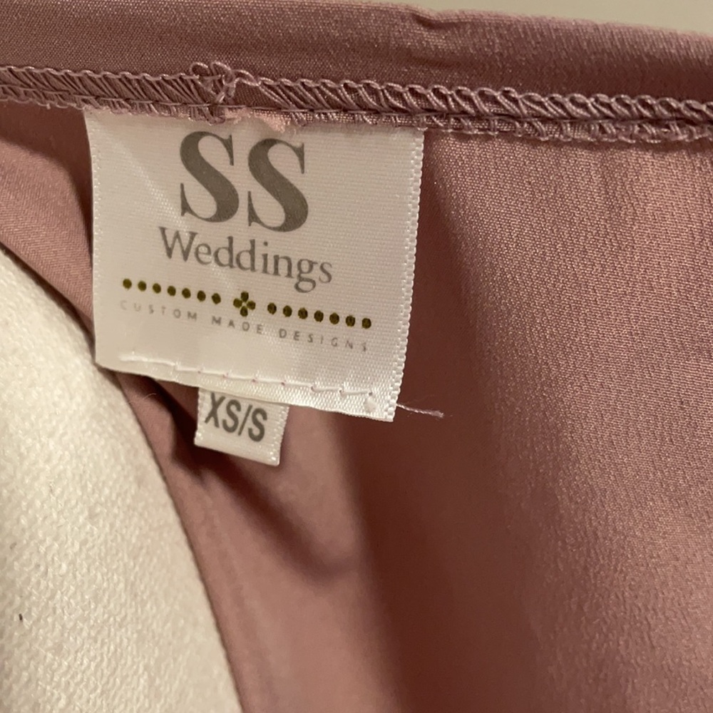 Dusty Rose/Mauve Robe with Lace Detail - Picture 5 of 5